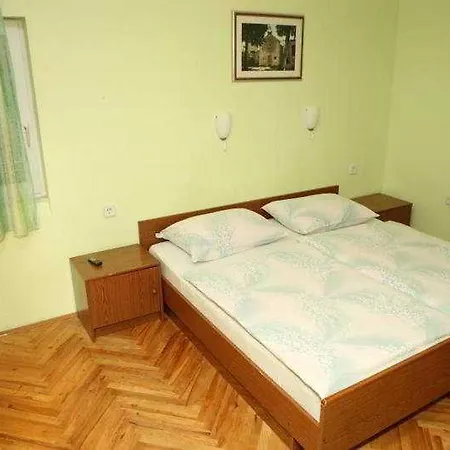Plazibat