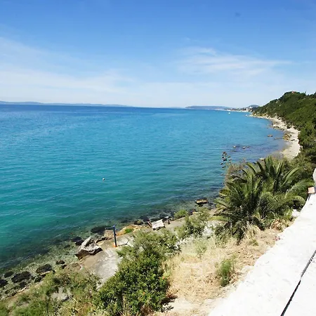 Plazibat 3* Stobreč