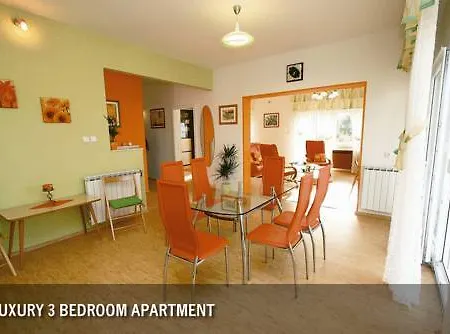 Πανσιόν Plazibat