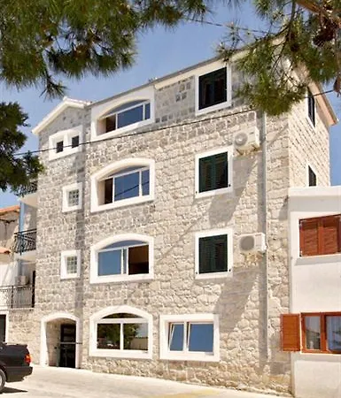 Plazibat